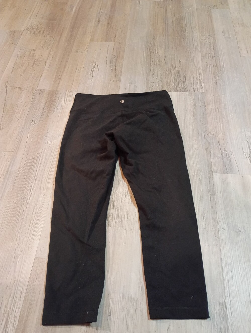 Lululemon - Picture 4 of 5